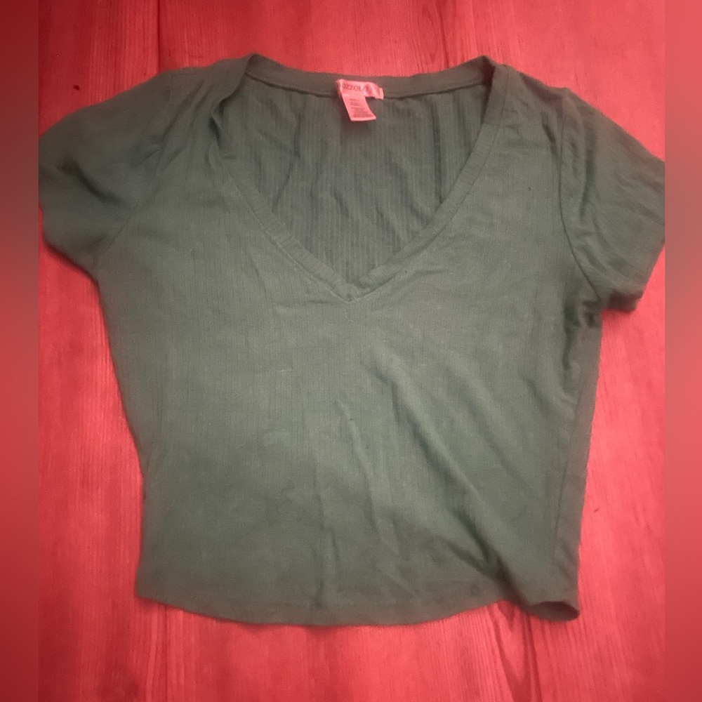 green cropped bozzolo t shirt size s
